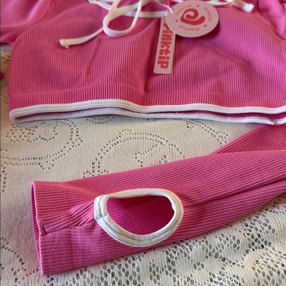 2 pc Pink Tip Long Sleeve Crop Top and Leggings Set - Picture 4 of 5